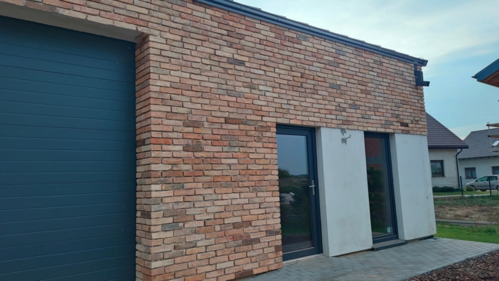 Wanddeko Aussenfassade Gross