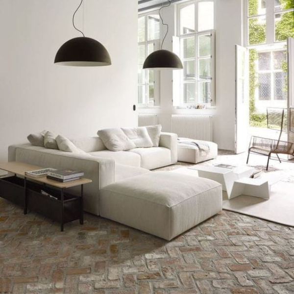 Bodenziegel aus alten ziegelsteinen